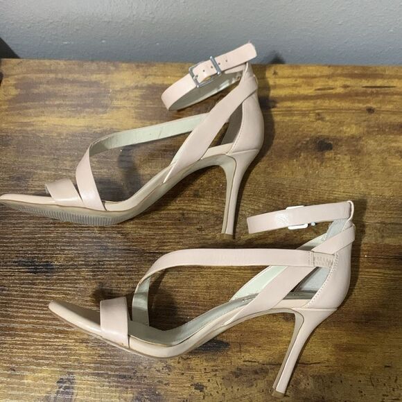 BCBGeneration Nude Strappy Heels Size 7.5 - Picture 6 of 9